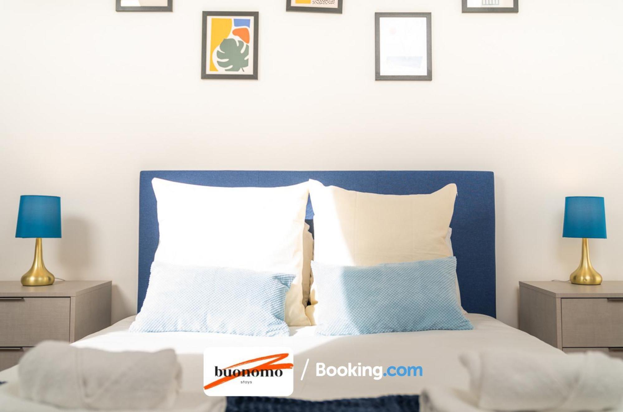 Two Bedroom Apartment At Buonomo Stays Short Lets & Serviced Accommodation Londra Esterno foto
